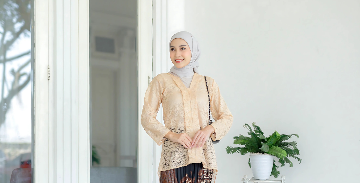 KEBAYA BATIK BENANG RAJA